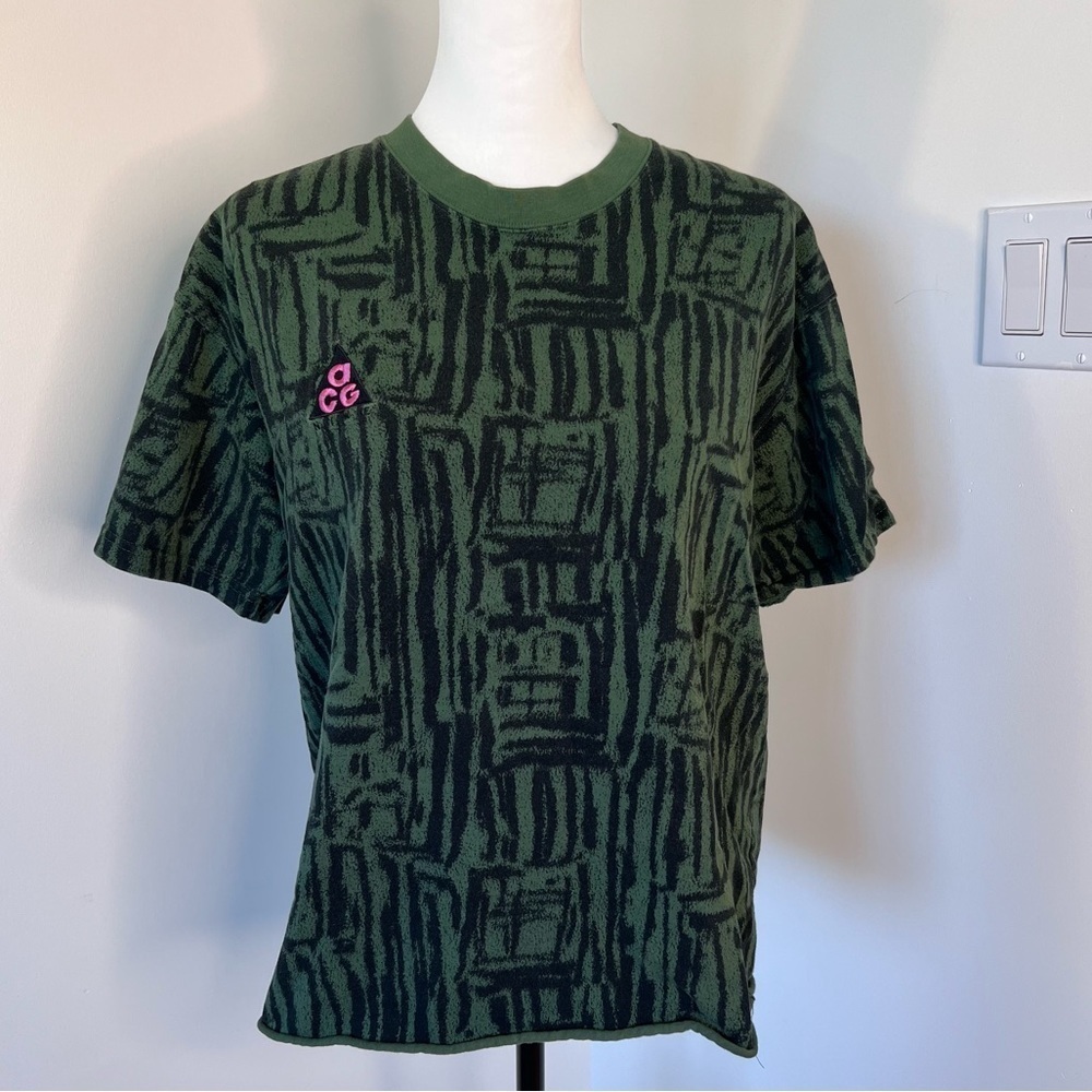 Nike ACG AOP Camiseta Graphic Short Sleeve T Shirt Size Small